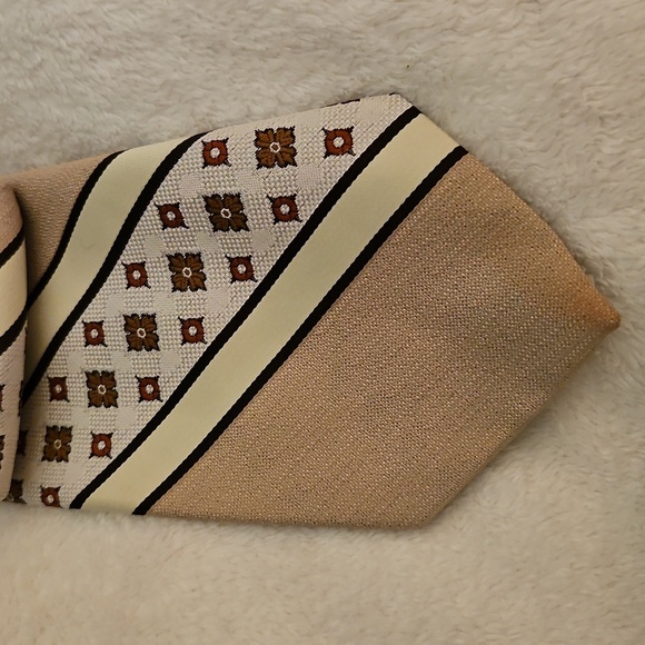 Vtg PRINCE BELLINI MCM Tan Striped Floral Clip-on Tie - Picture 4 of 7